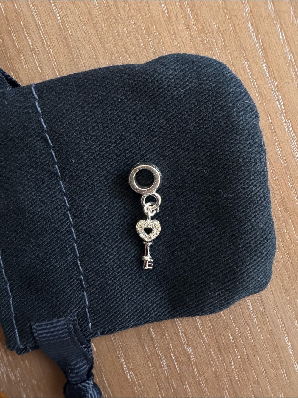 Heart Key Charm - Picture 2 of 2